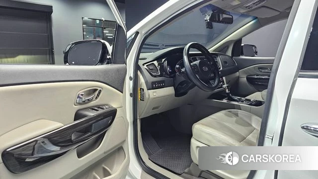 Kia The New Carnival id 4496315 из Кореи 35