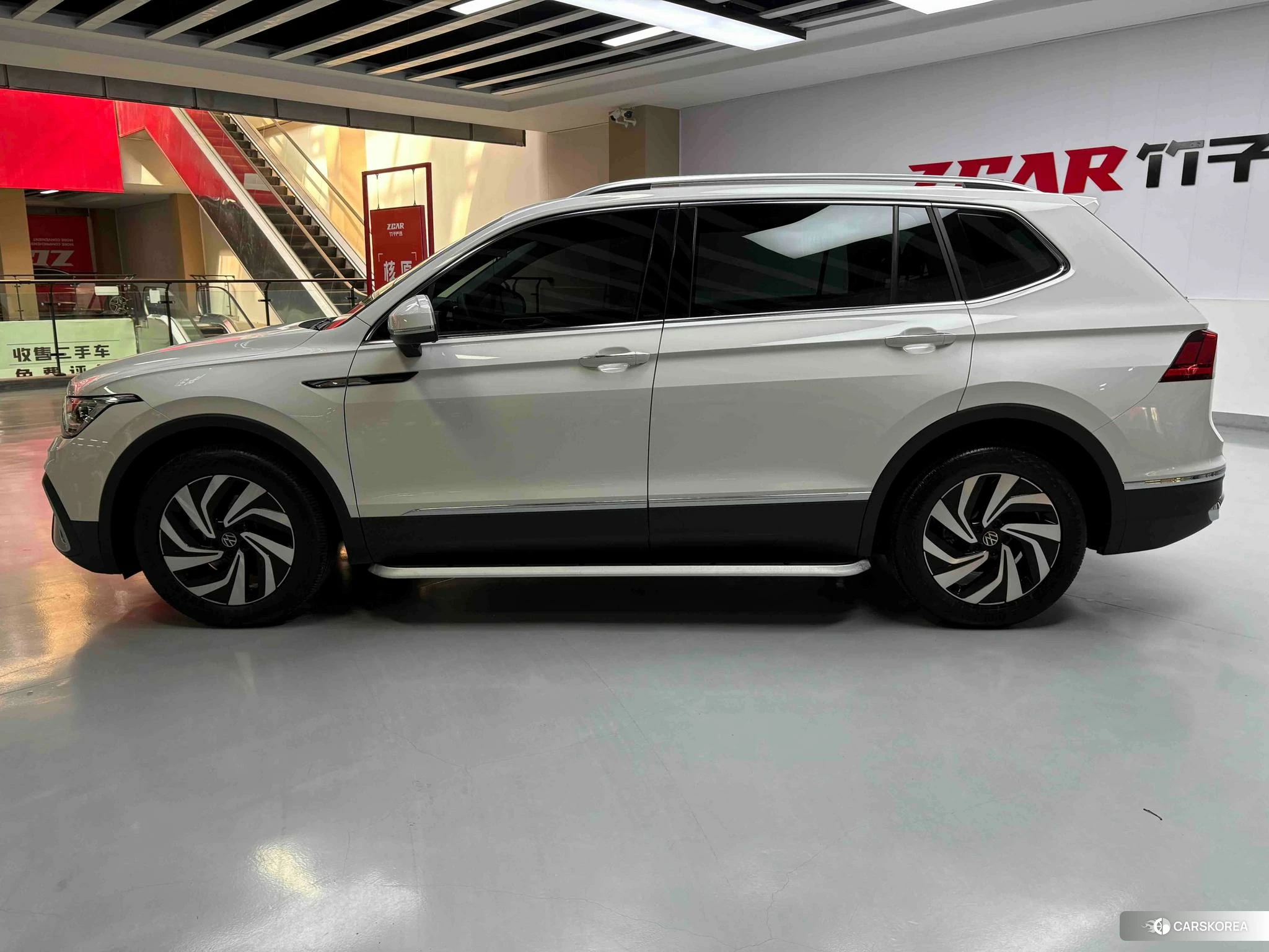 Volkswagen Tiguan L id 4441112 из Китая 43