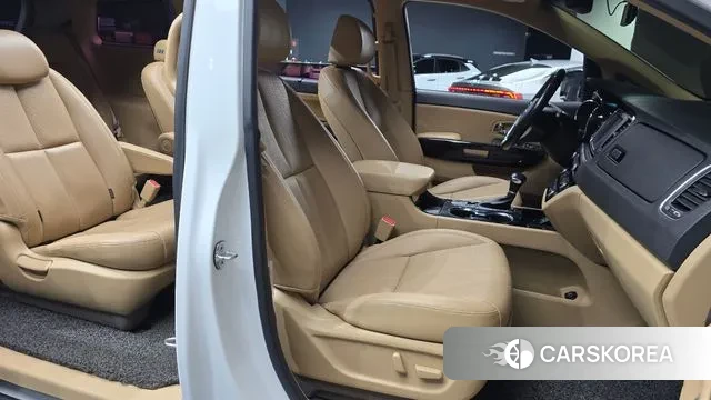 Kia The New Carnival id 3396907 из Кореи 20