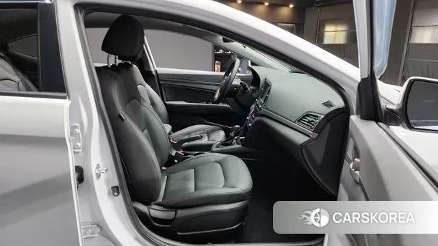 Hyundai Avante AD id 3239136 из Кореи 20