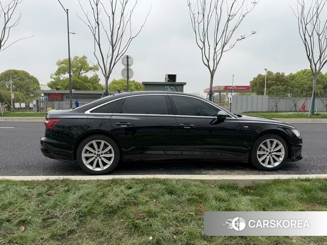 Audi A6L id 4241384 из Китая 19
