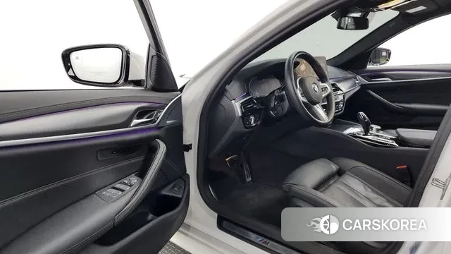 BMW 5 Series (G30) id 2979086 из Кореи 20