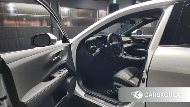 Toyota Crown Crossover id 3482631 из Кореи 20