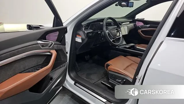 Audi e-Tron id 3283154 из Кореи 20