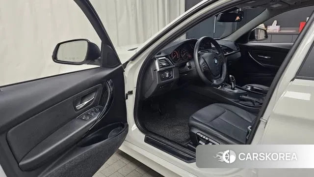 BMW 3 Series (F30) id 3547777 из Кореи 20