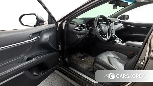 Toyota Camry (XV70) id 3631915 из Кореи 20