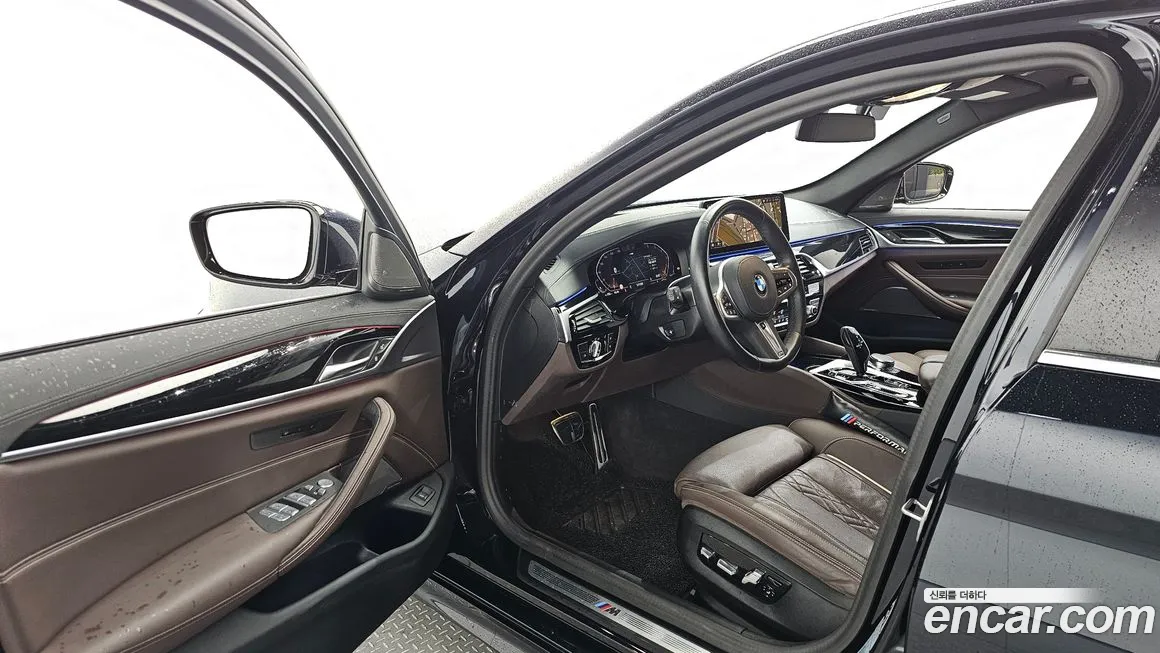 BMW 5 Series (G30) id 2037368 из Кореи 20