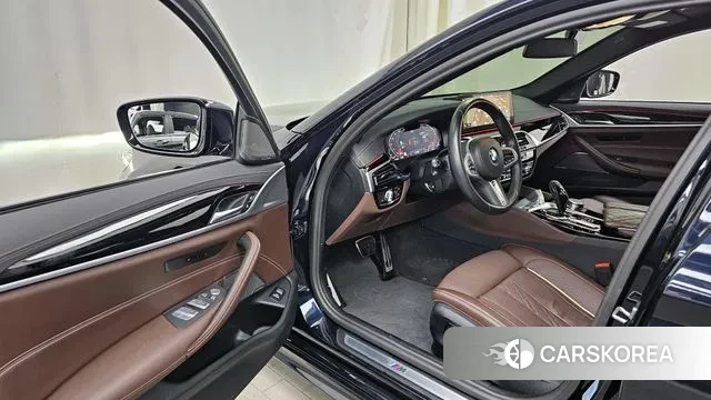 BMW 5 Series (G30) id 3555303 из Кореи 20