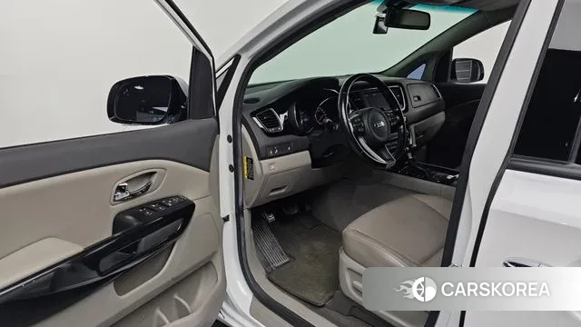 Kia All New Carnival id 3541770 из Кореи 20