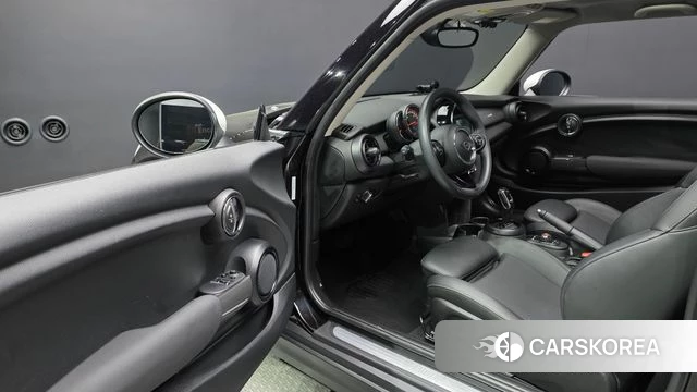 Mini Cooper D id 4250998 из Кореи 30