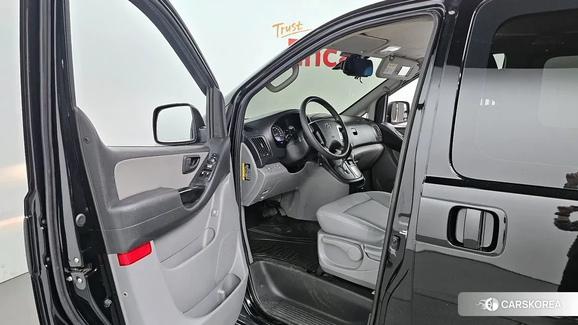 Hyundai The New Grand Starex id 2103046 из Кореи 20