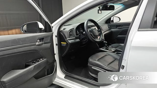 Hyundai Avante AD id 4180736 из Кореи 20