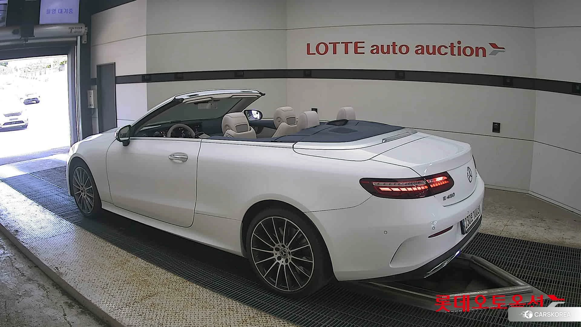 Mercedes-Benz Mercedes-Benz E450 4MATIC Cabriolet id 4504429 из Кореи 37
