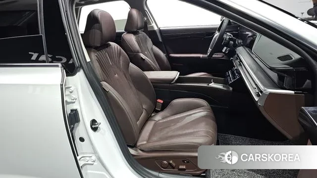 Hyundai Grandeur (GN7) id 3378022 из Кореи 20