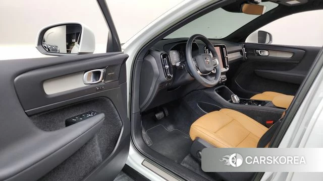 Volvo XC40 id 4376192 из Кореи 32