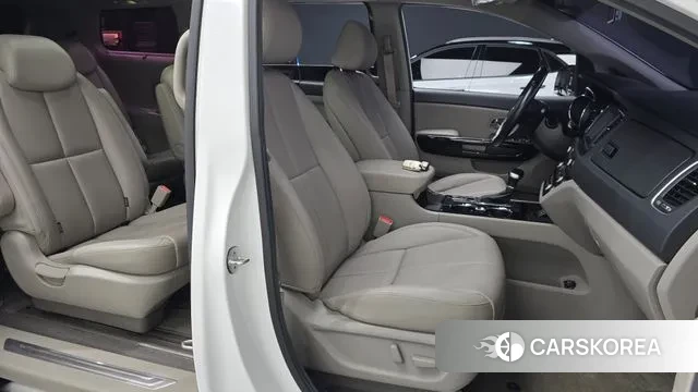 Kia The New Carnival id 3737133 из Кореи 21