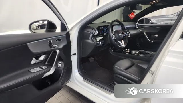 Mercedes-Benz A-Class W177 id 3355819 из Кореи 20