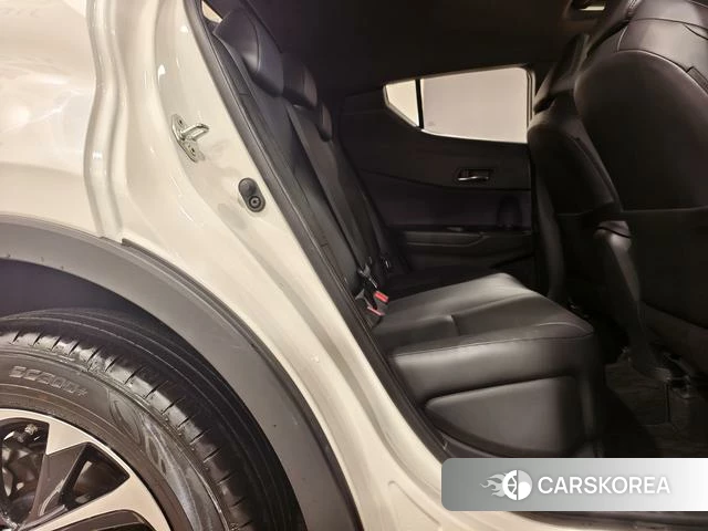 Toyota IZOA id 4217536 из Китая 17