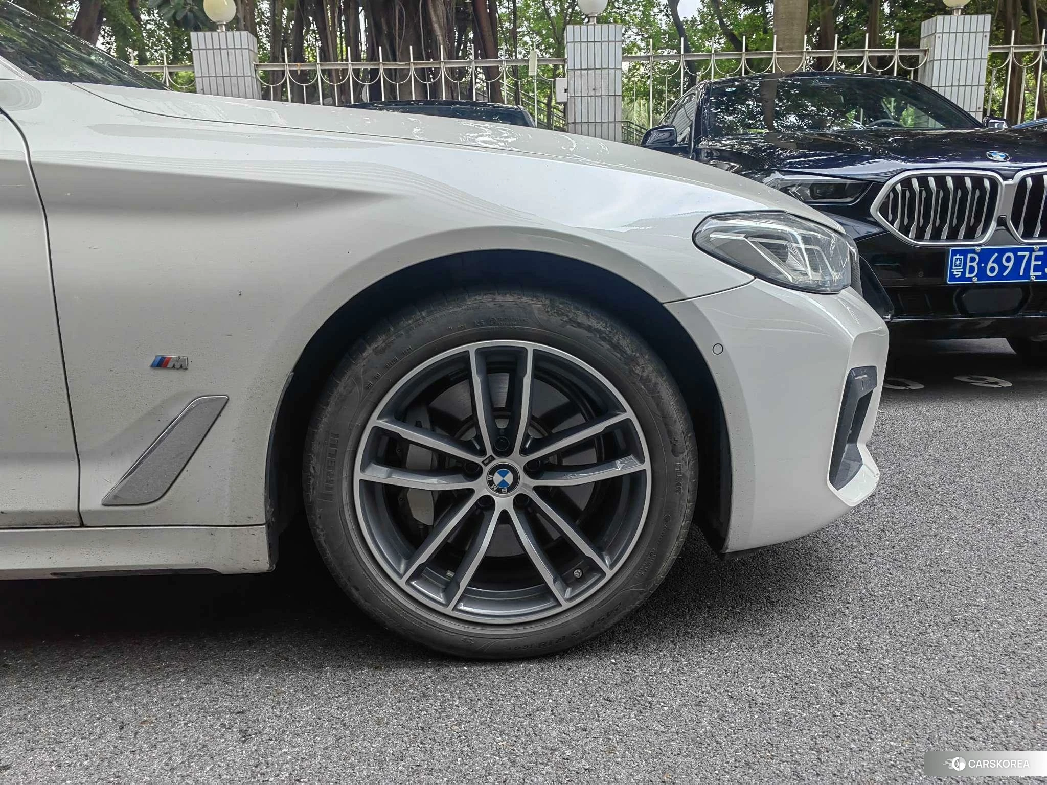 BMW 5 series PHEV id 4510713 из Китая 17