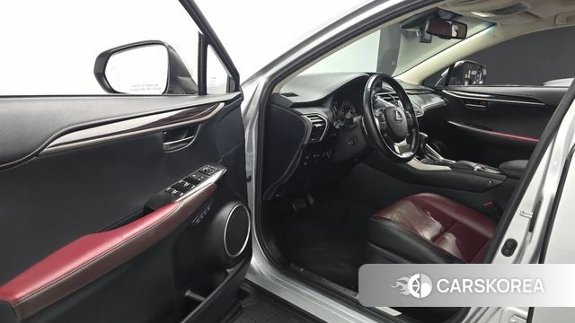Lexus NX300h id 4397730 из Кореи 20