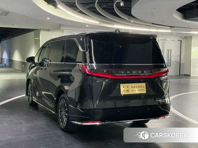 Lexus LM id 4291442 из Китая 17