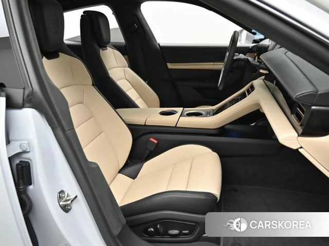 Porsche Taycan id 4622998 из Кореи 20