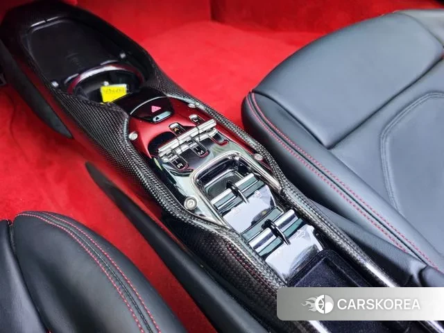 Ferrari 296 GTS id 3021855 из Кореи 20