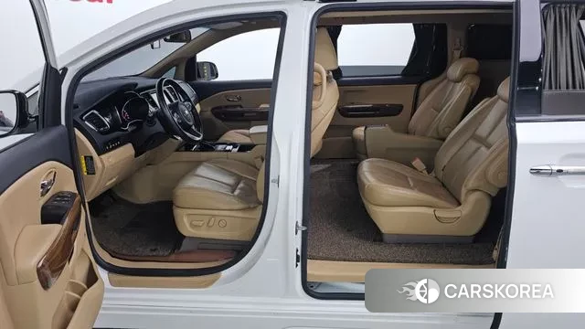 Kia All New Carnival id 3552997 из Кореи 20