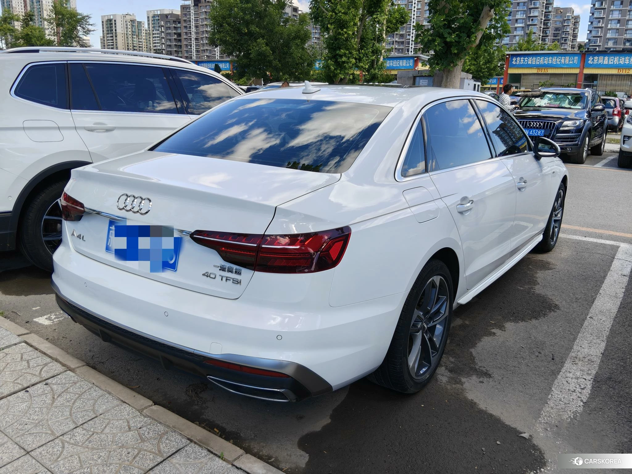 Audi A4L id 4468182 из Китая 10