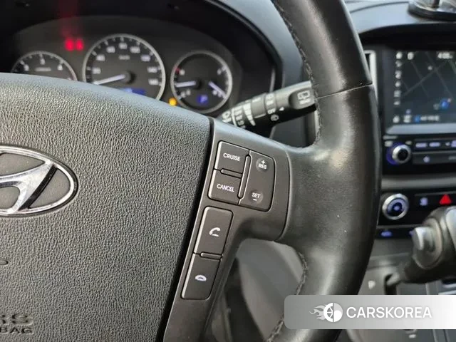 Hyundai The New Grand Starex id 3536345 из Кореи 19