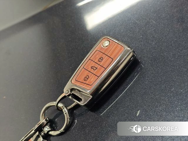 Volkswagen Lavida id 4260955 из Китая 20