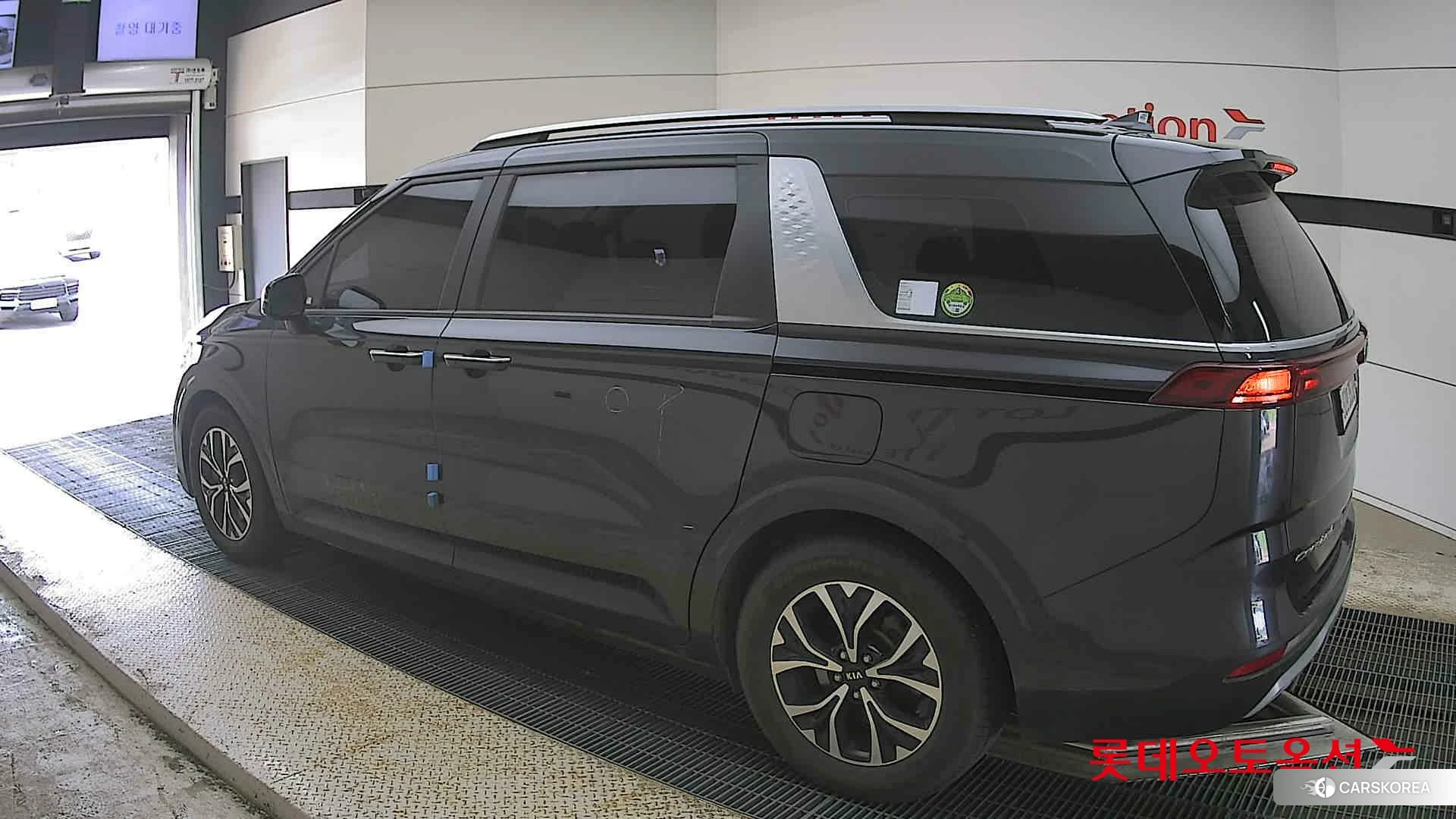Kia Carnival id 4312625 из Кореи 38