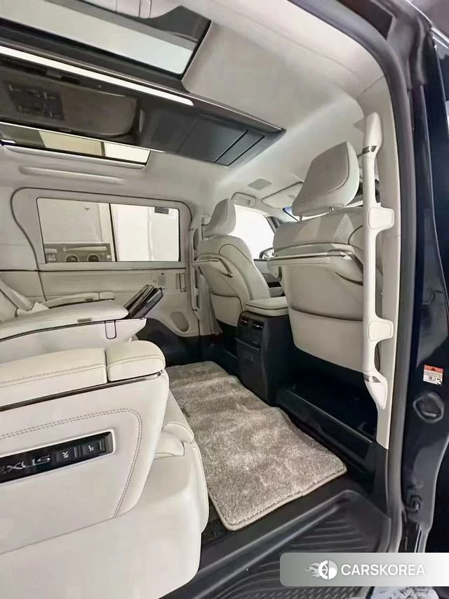 Lexus LM id 4321102 из Китая 10