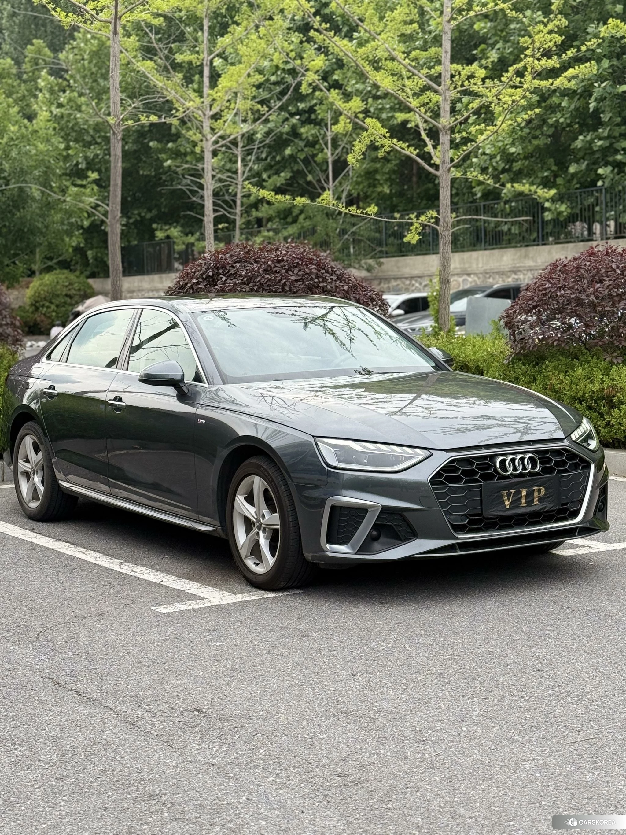 Audi A4L id 4486115 из Китая 10