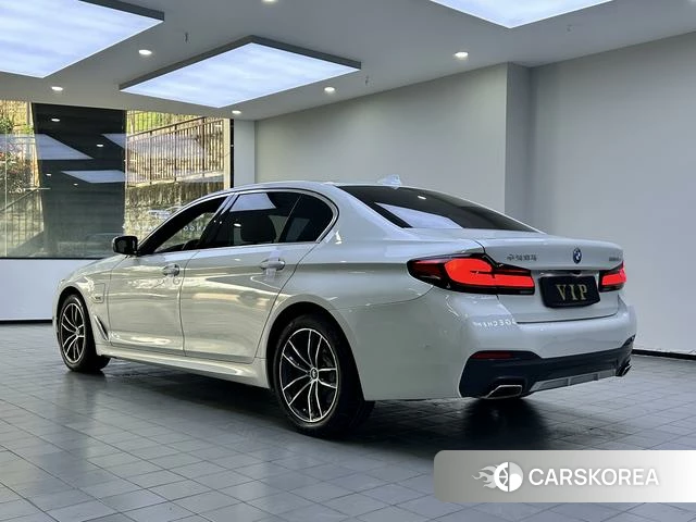 BMW 5 series PHEV id 4297257 из Китая 11