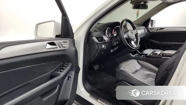 Mercedes-Benz GLE - Class W166 id 3330629 из Кореи 20