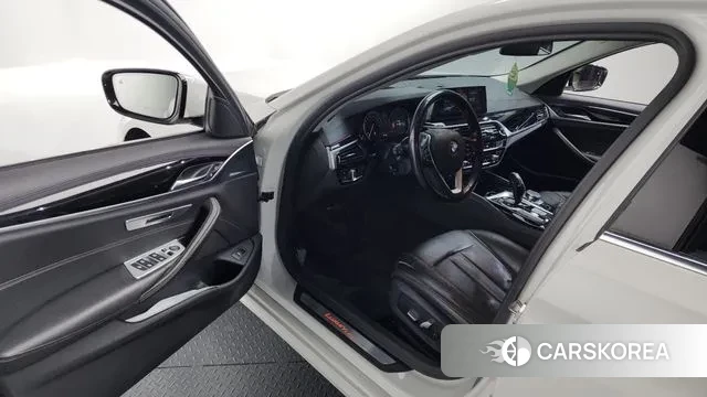 BMW 5 Series (G30) id 3489793 из Кореи 20