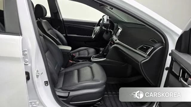 Hyundai Avante AD id 3034392 из Кореи 20