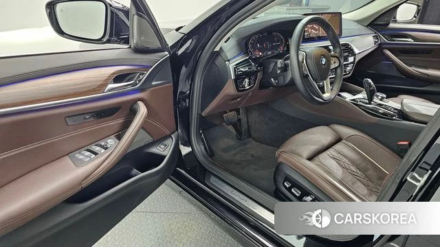 BMW 5 Series (G30) id 3903628 из Кореи 20