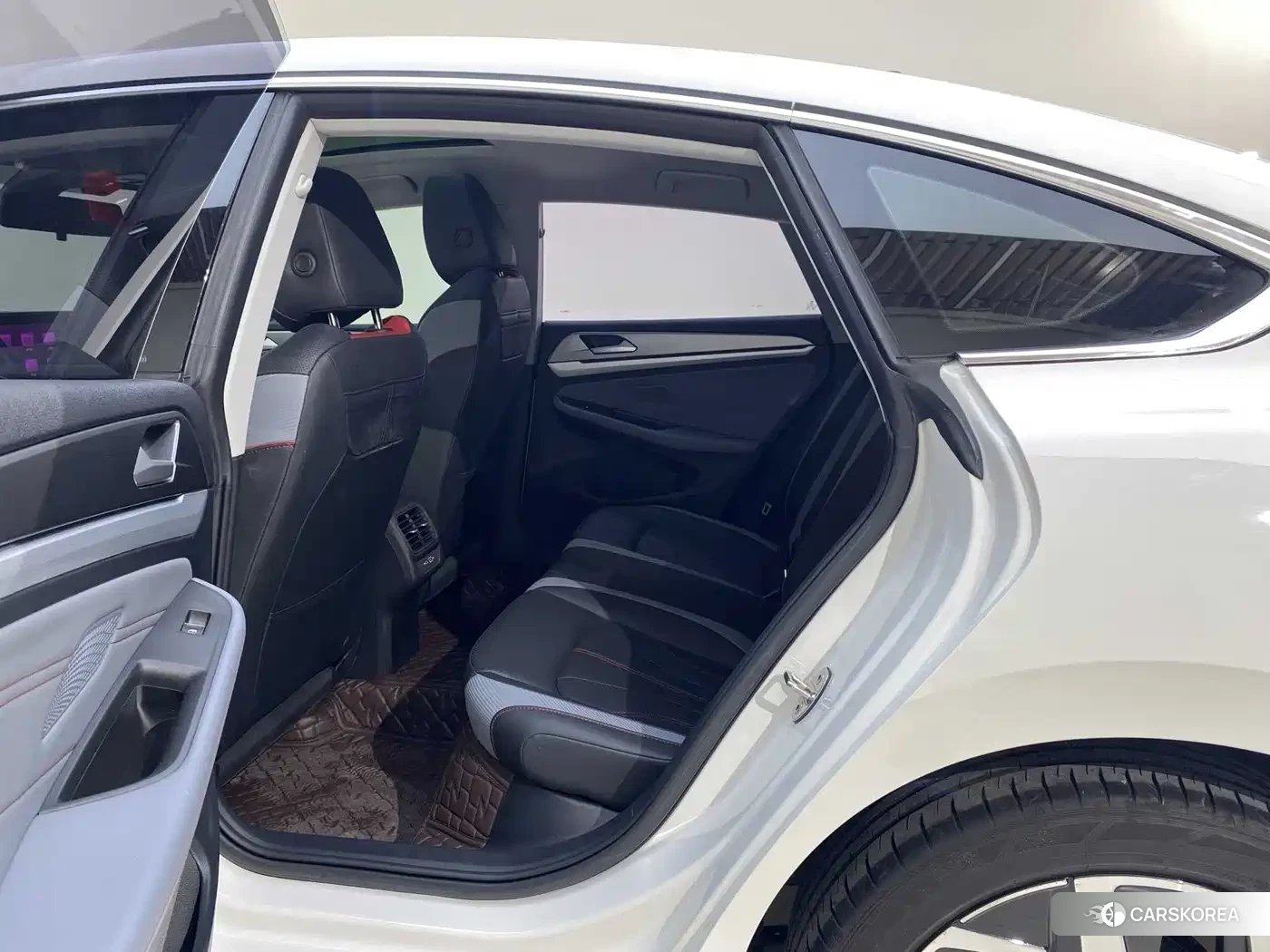 Volkswagen Lamando id 4644548 из Китая 18