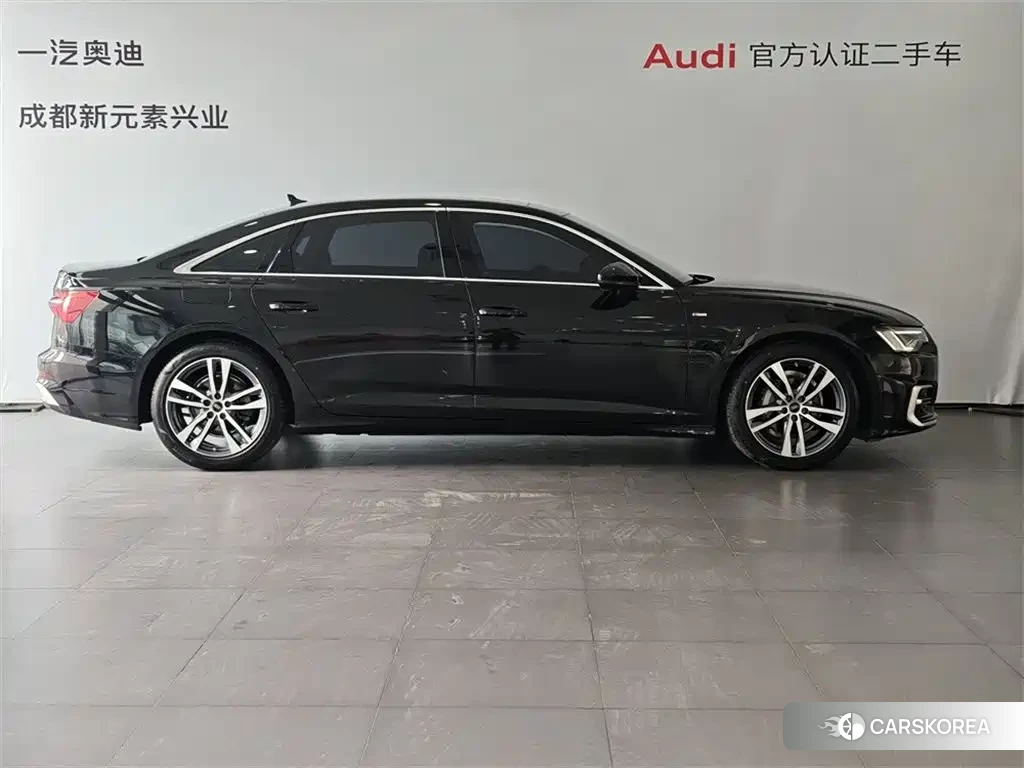 Audi A6L id 4606882 из Китая 15