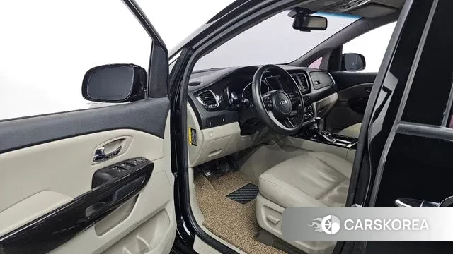 Kia The New Carnival id 3728700 из Кореи 20