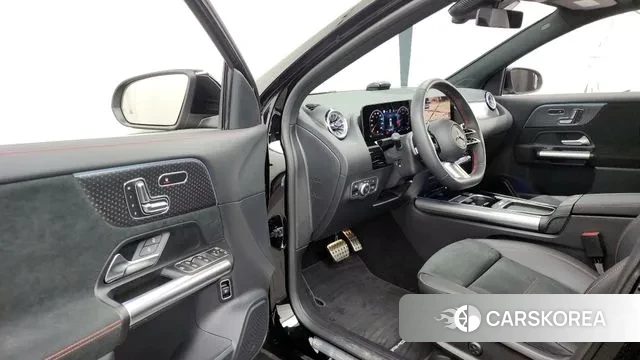 Mercedes-Benz GLA - Class H247 id 3554769 из Кореи 20