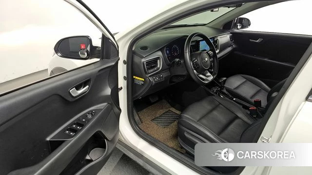 Kia Stonic id 4188679 из Кореи 35