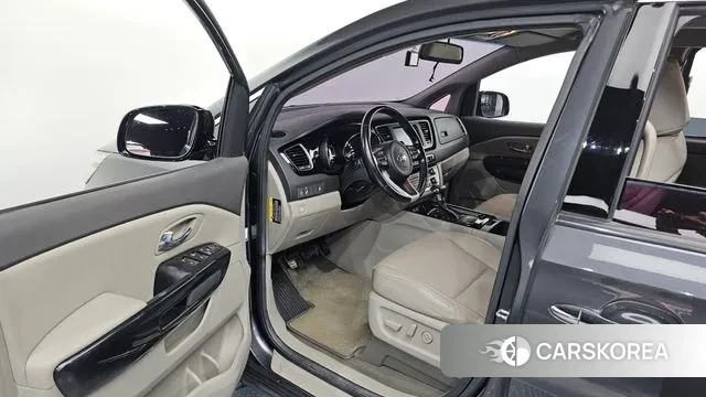 Kia All New Carnival id 3520637 из Кореи 20