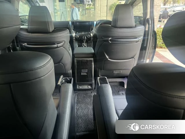 Toyota Elfa id 4182689 из Китая 18