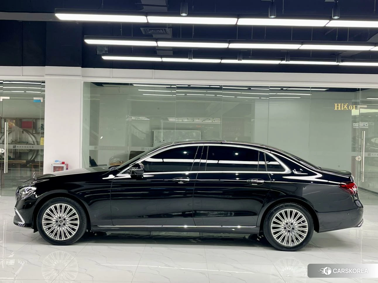 Mercedes-Benz E-class id 4486339 из Китая 21