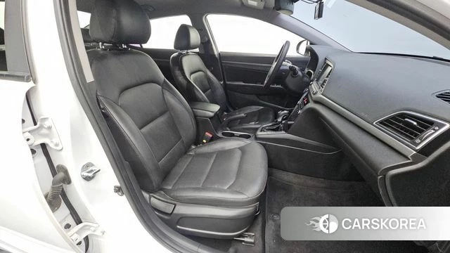 Hyundai Avante AD id 4610478 из Кореи 31