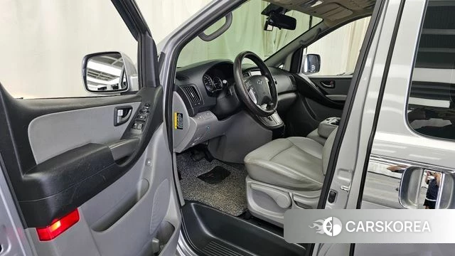 Hyundai The New Grand Starex id 4477407 из Кореи 31