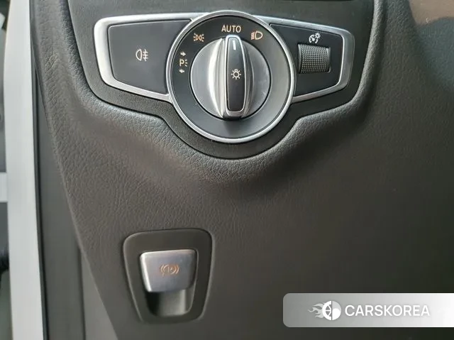 Mercedes-Benz GLC-Class X253 id 3360688 из Кореи 19